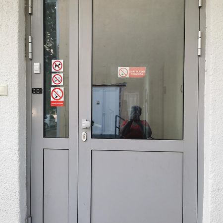 Living Bratislava By The Bus Station Exterior foto